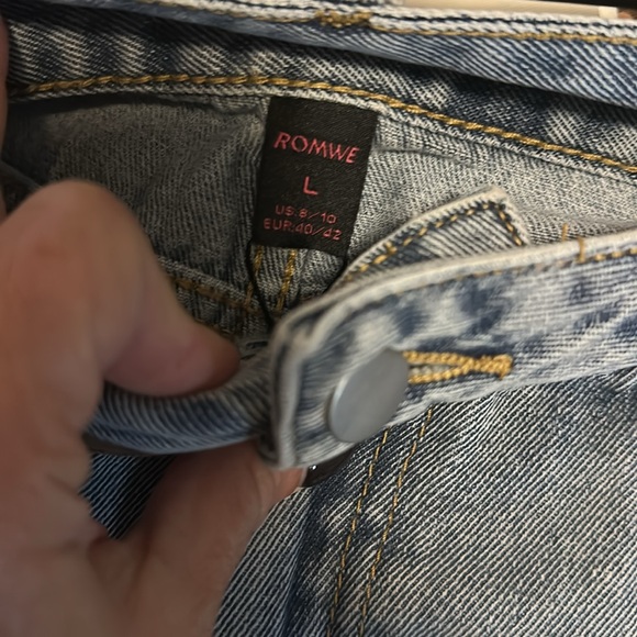 NWT Fairycore Women's Floral Embroidery Frayed Hem Denim Shorts - Picture 6 of 6